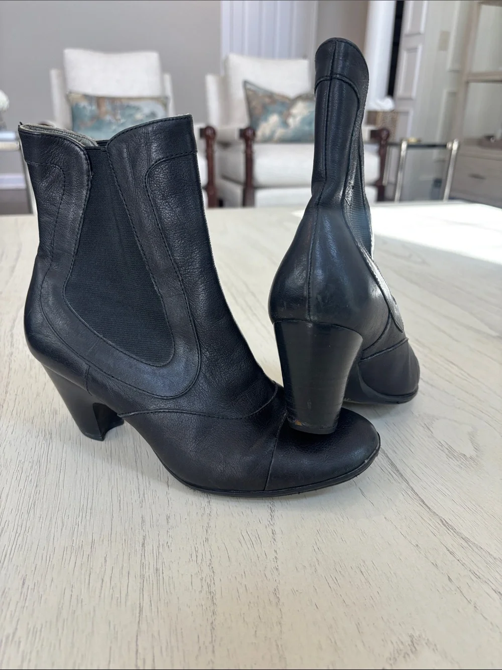 Born size 8- Women's Black Leather Ankle Boots – Classic Chelsea Style